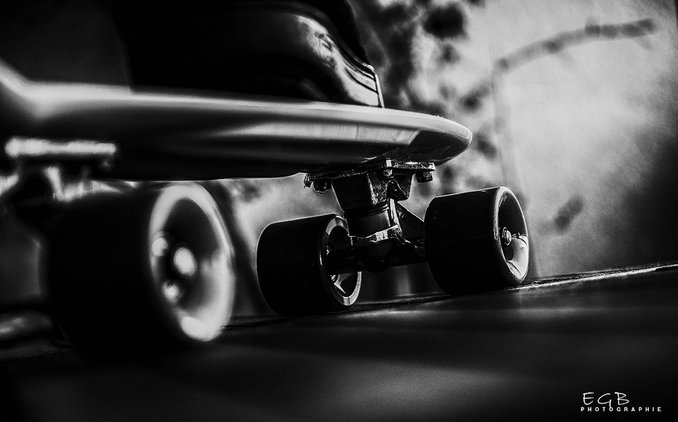 skate-board